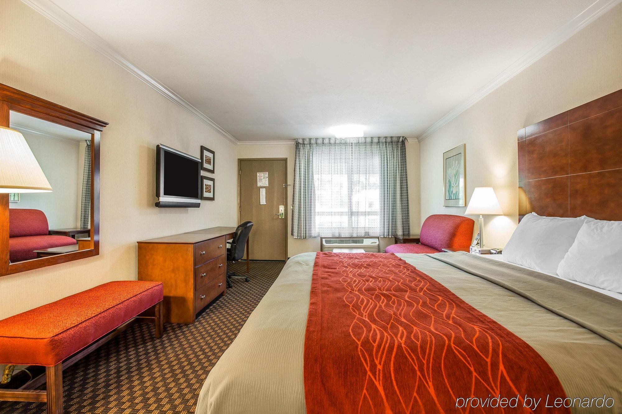 Hotel Hyland Near Civic Center